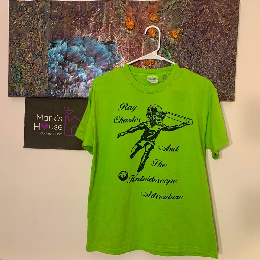 Ray Charles And The Kaleidoscope Adventures size Medium.